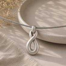 Ashanger infinity teken zilver