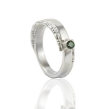 Asring met askamer achter synt. Smaragd 3mm
