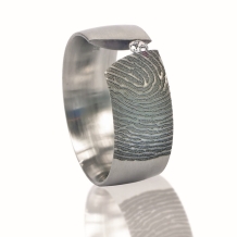 Edelstalen design afdrukring met gleuf en steen D016