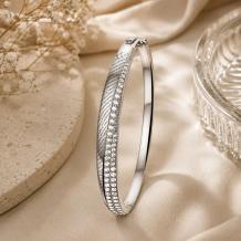 Sierlijke zilveren bangle armband met vingerafdruk en zirkonia