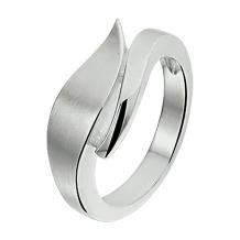 Sierlijke zilveren ring