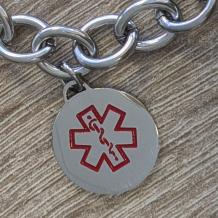 SOS armband graveren