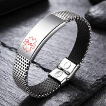 Stoere SOS plaatarmband sfeerbeeld