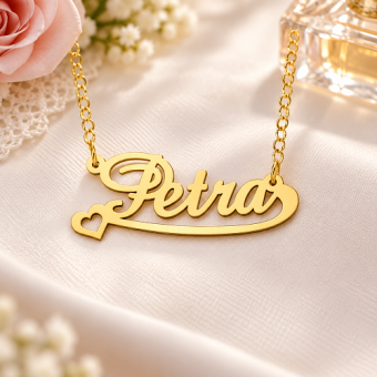 Vergulde naamketting Petra met hartje en Jasseron ketting