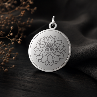 Zilveren Dahlia bloemhanger 20 mm met gravure