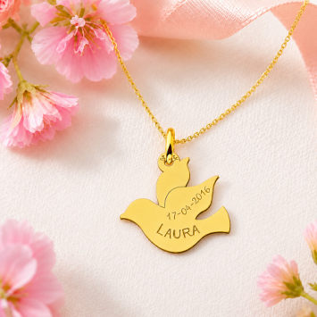 Gouden duif hanger met naam en datum communie cadeau