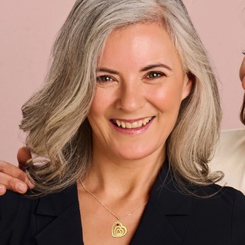 Gouden familie hanger in hartvorm met geboortesteen