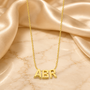 Gouden ketting 0.8mm met 3 initialen