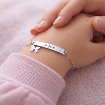 Stalen kinderarmbandje met vlinder inclusief naam graveren